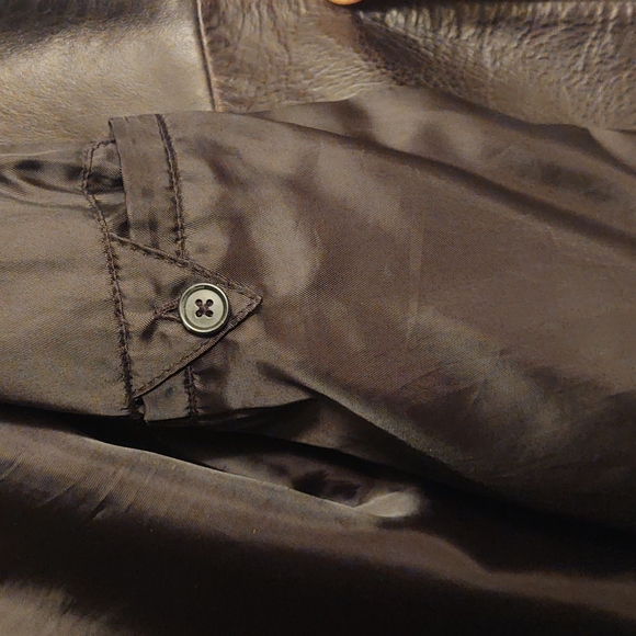 Leather jacket - Picture 5 of 6